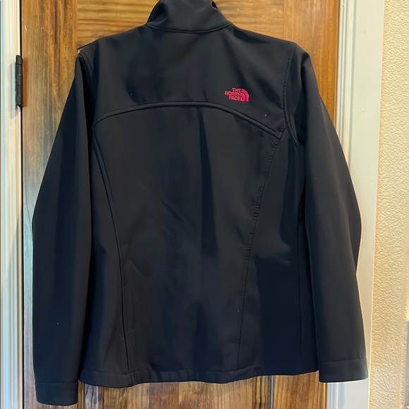 The North Face Black and Pink Jacket with Soft Shell Design - Picture 2 of 2